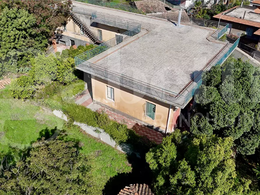Immagine 1 di Casa indipendente in vendita  in Via De Pretis a Santa Venerina