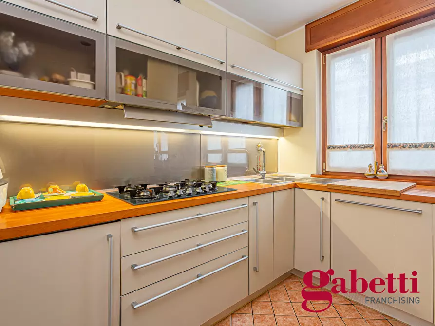 Immagine 8 di Appartamento in vendita  in Via San Domenico, 29 a Napoli