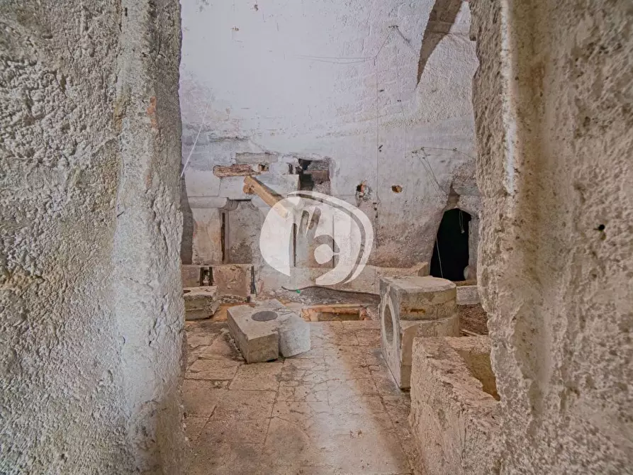 Immagine 26 di Rustico / casale in vendita  in Vico Castello, 15 a Parabita