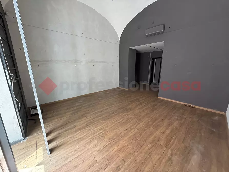 Immagine 12 di Negozio in affitto  in Corso De Carolis, snc a Santa Maria Capua Vetere