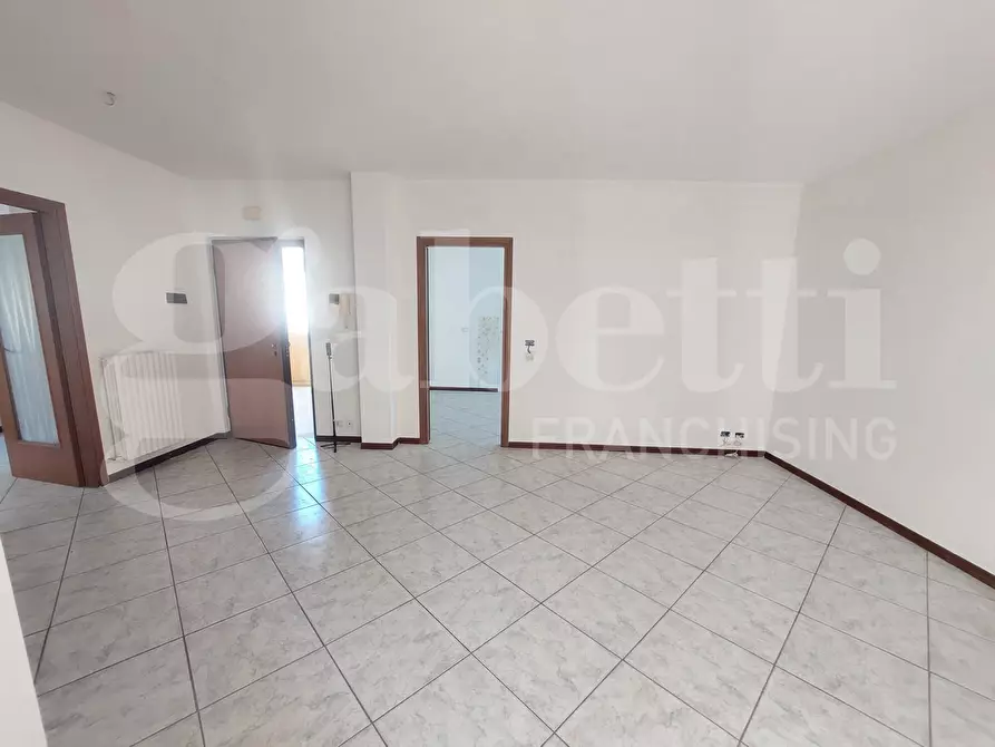 Immagine 8 di Palazzo in vendita  in Via Cesare Battisti, 163 a Alba Adriatica