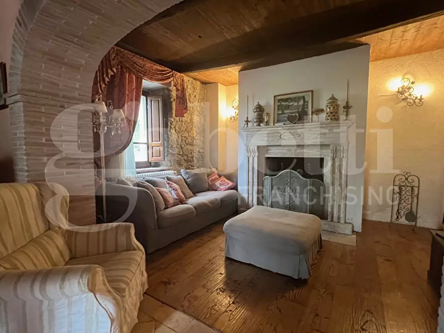 Immagine 2 di Rustico / casale in vendita  in Via di Vitozza, 16 a Sorano