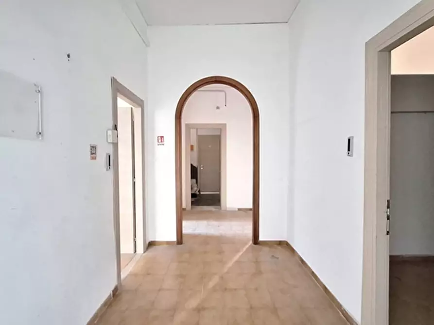 Immagine 24 di Villa in vendita  in Via Filippo Maria Briganti a Napoli