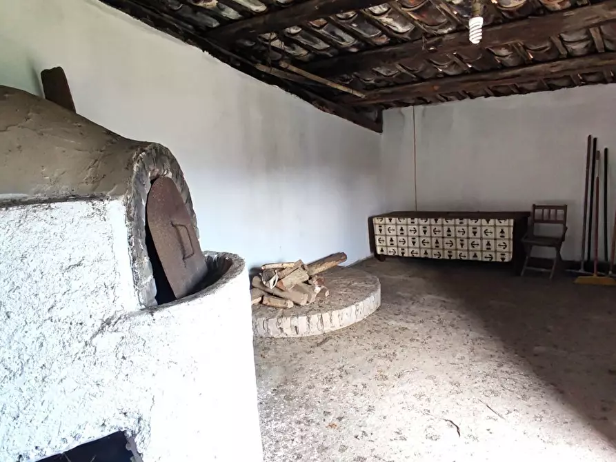 Immagine 27 di Appartamento in vendita  in Via C. BATTISTI, 38 a Girifalco