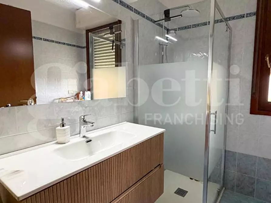 Immagine 15 di Appartamento in vendita  in Via della Costituzione, 17 a Casalecchio Di Reno