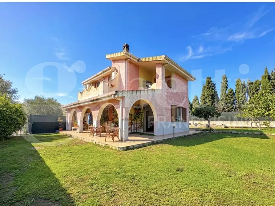 Immagine 1 di Villa in vendita  in Via Praga, 16 a Capoterra