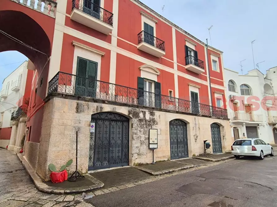 Immagine 2 di Casa indipendente in vendita  in Via CASTELLANA GROTTE a Castellana Grotte