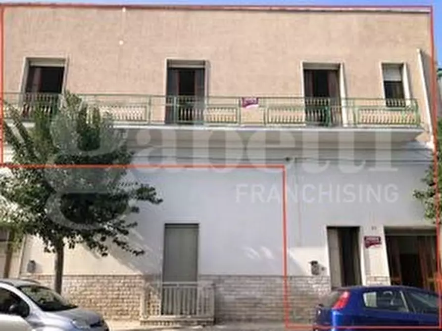 Immagine 1 di Casa indipendente in vendita  in Via Roma, 25 a Salice Salentino