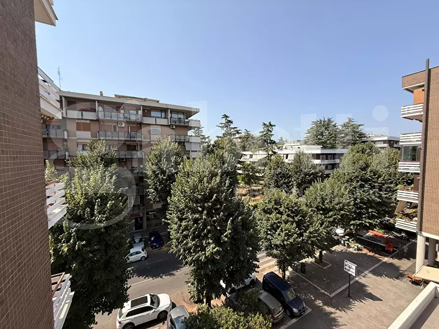 Immagine 19 di Appartamento in vendita  in Via Duccio di Buoninsegna, 75 a Roma