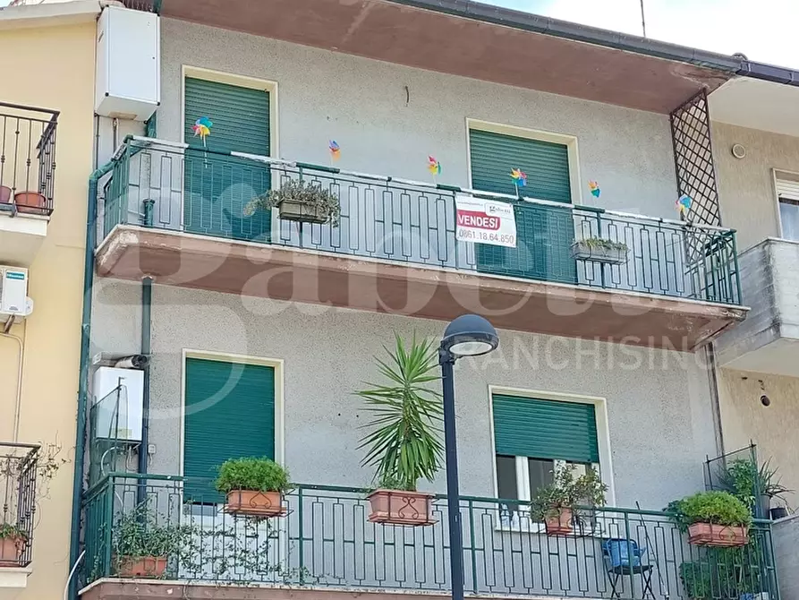 Immagine 26 di Appartamento in vendita  in Viale della Vittoria, 32 a Alba Adriatica