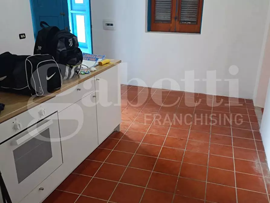 Immagine 9 di Appartamento in vendita  in Via Roma-Stromboli, snc a Lipari
