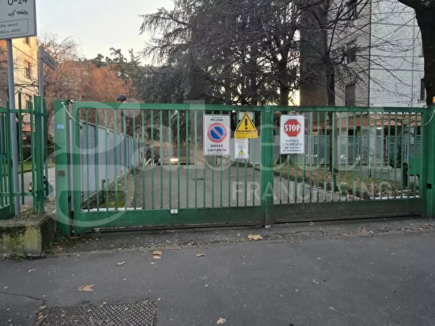 Immagine 1 di Box auto in vendita  in Via sibellius, 16 a Milano