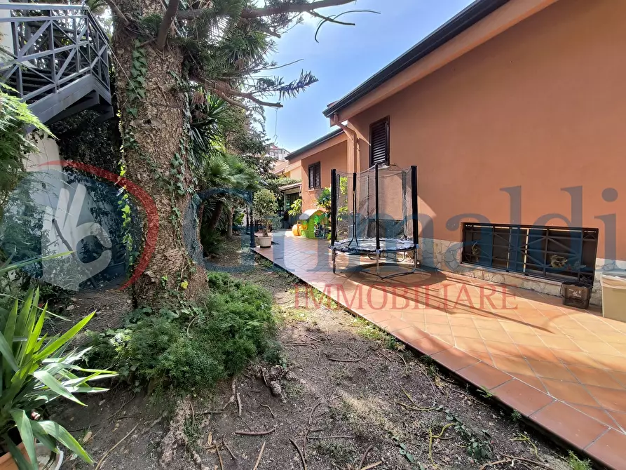 Immagine 8 di Villa in vendita  in Via Baronato del Pellegrino a Messina