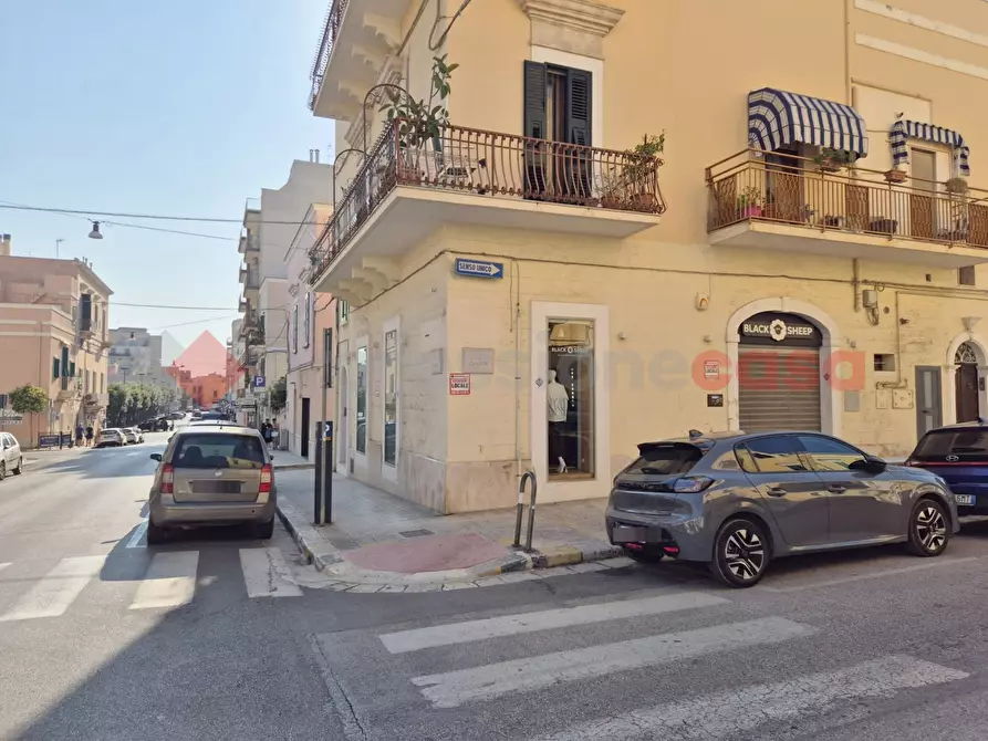 Immagine 1 di Negozio in affitto  in Via CAVOUR a Monopoli