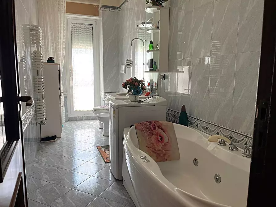 Immagine 10 di Appartamento in vendita  in Via TOGLIATTI a San Severo