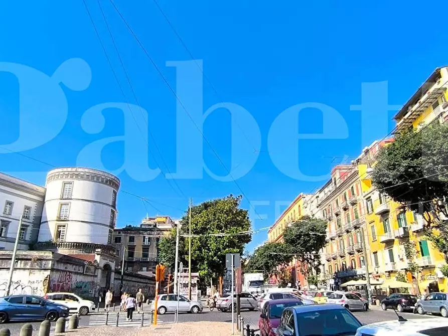 Immagine 27 di Negozio in vendita  in Via Foria a Napoli