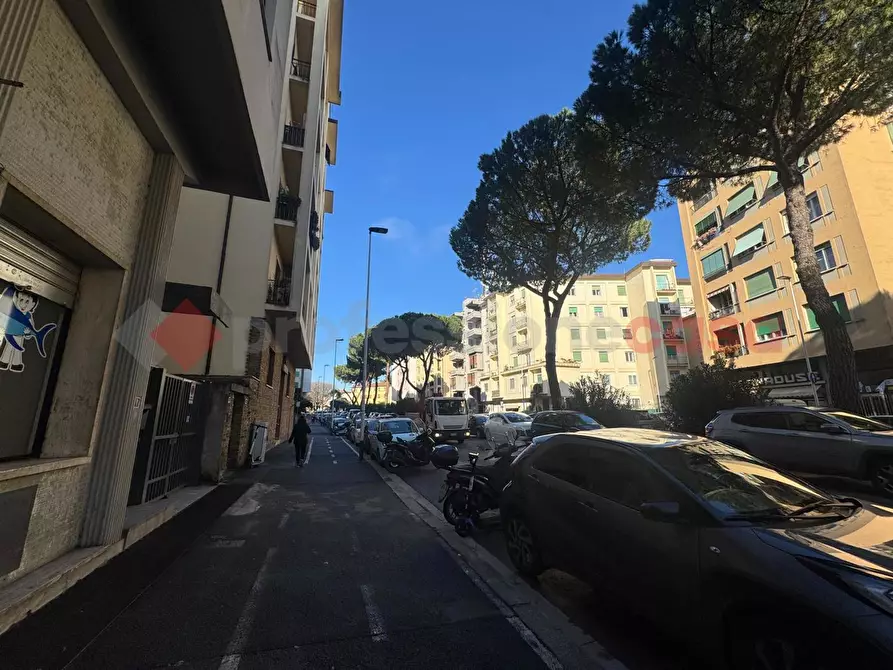 Immagine 7 di Negozio in affitto  in Viale DUSE a Firenze