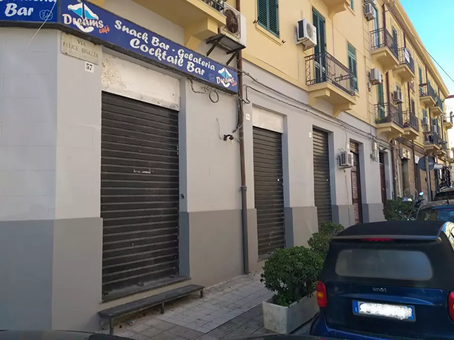 Immagine 3 di Negozio in vendita  in Via Felice Bisazza, 57 a Messina