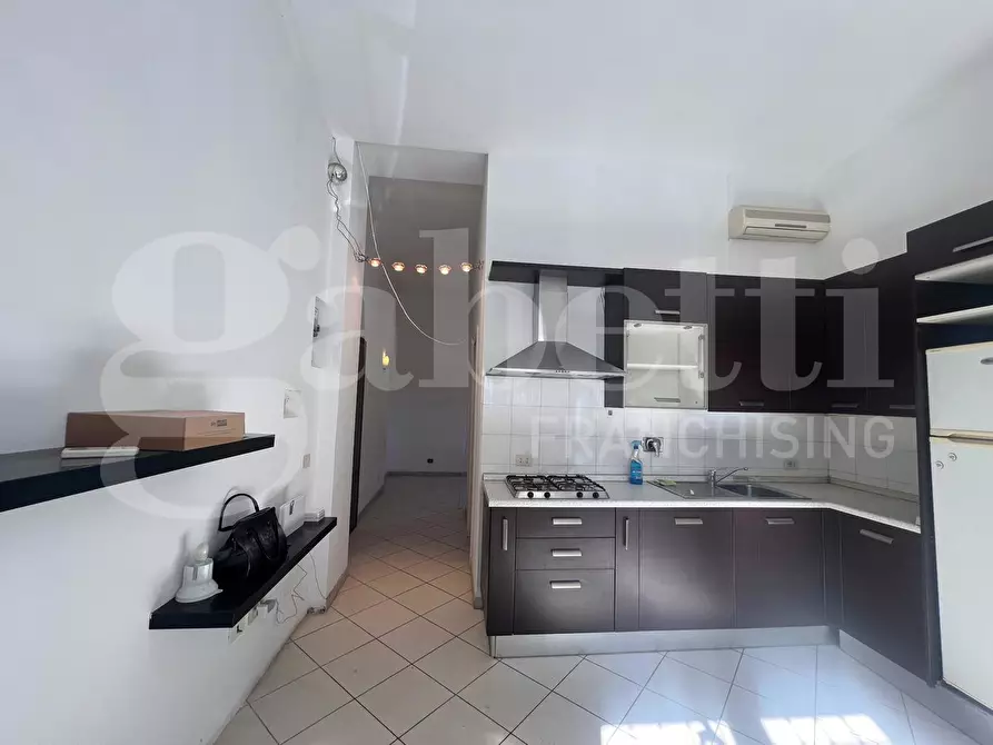 Immagine 22 di Appartamento in vendita  in Via Dei Torriani a Roma