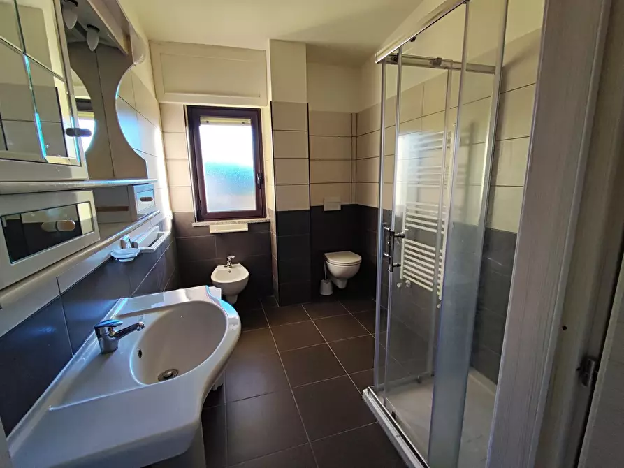 Immagine 10 di Attico in vendita  in Via C/DA LUCA, SNC a Chiaravalle Centrale