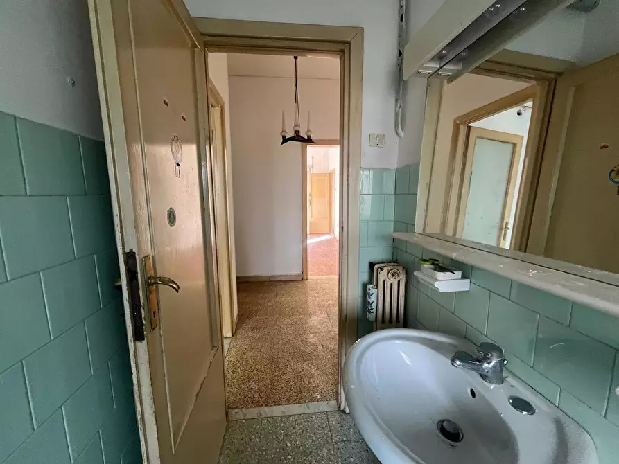 Immagine 16 di Appartamento in vendita  in Viale Regina Margherita, n.24 a Anagni