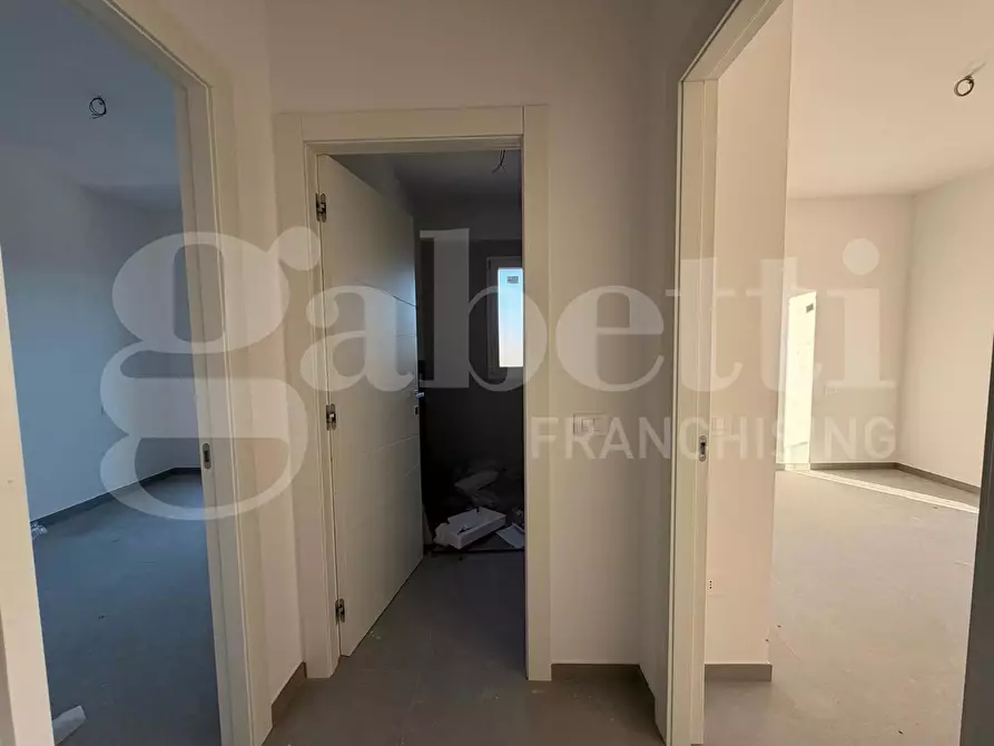 Immagine 14 di Appartamento in vendita  in Via G. Iustini, snc a Martinsicuro