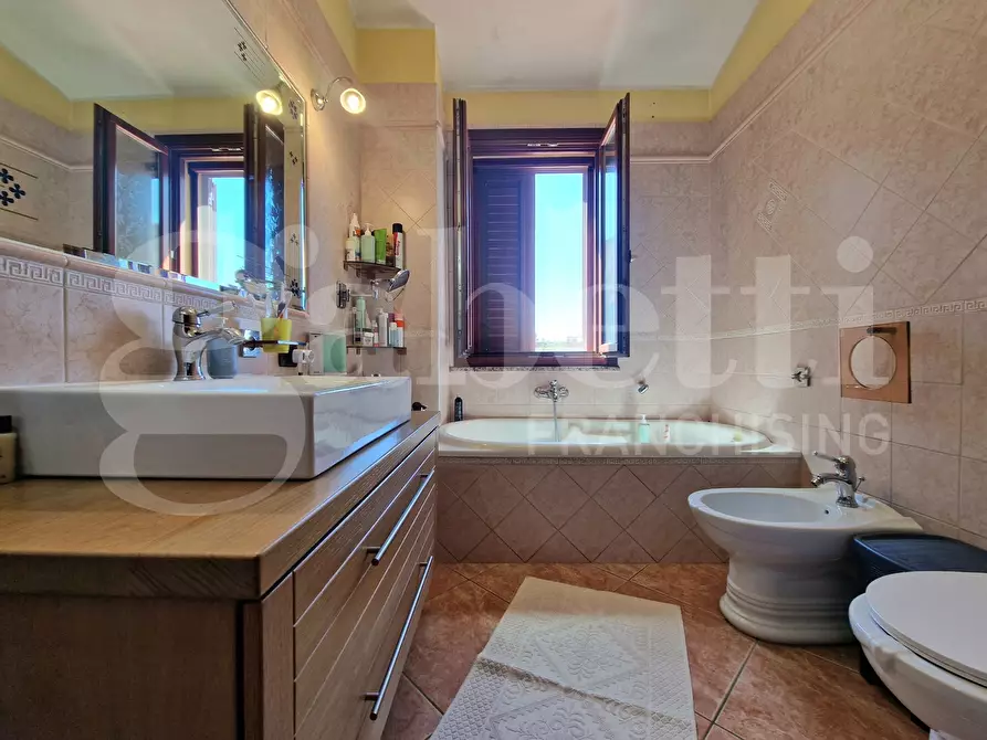 Immagine 13 di Appartamento in vendita  in Via genova, 48 a Sestu