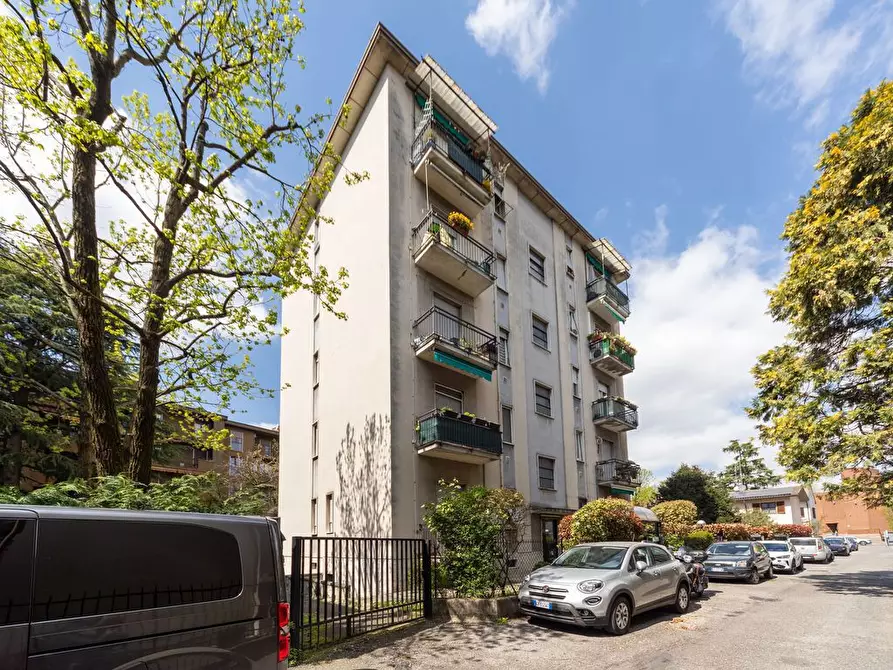 Immagine 12 di Appartamento in vendita  in Via Francesco Guerrazzi, 39 a Monza