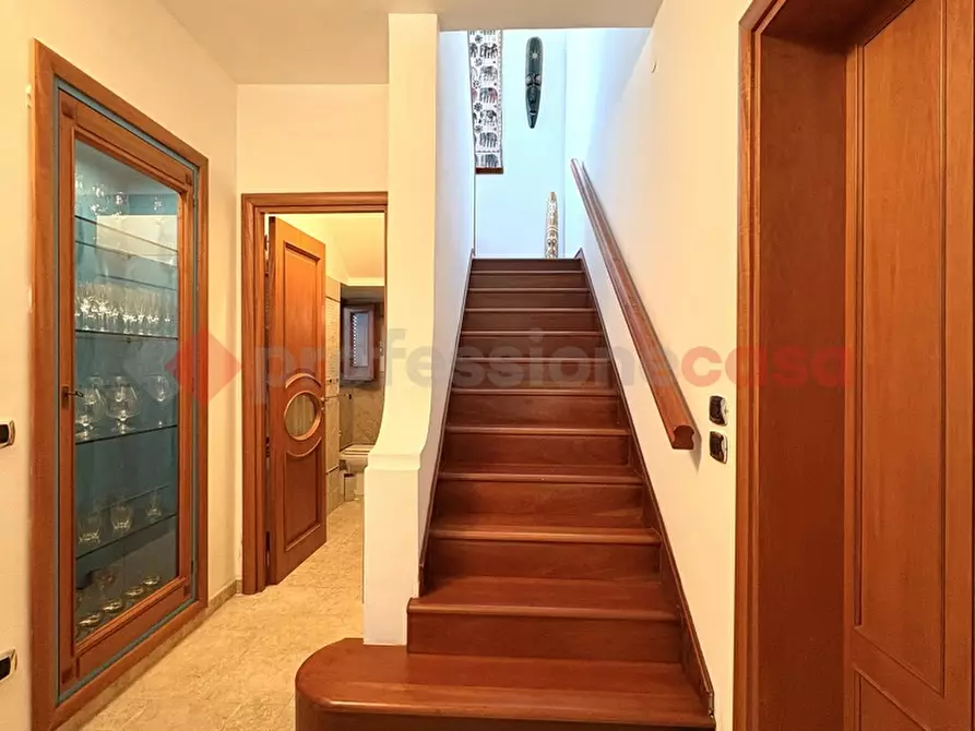 Immagine 22 di Villa in vendita  in Via RIO CLARO 2, 2 a Fondi