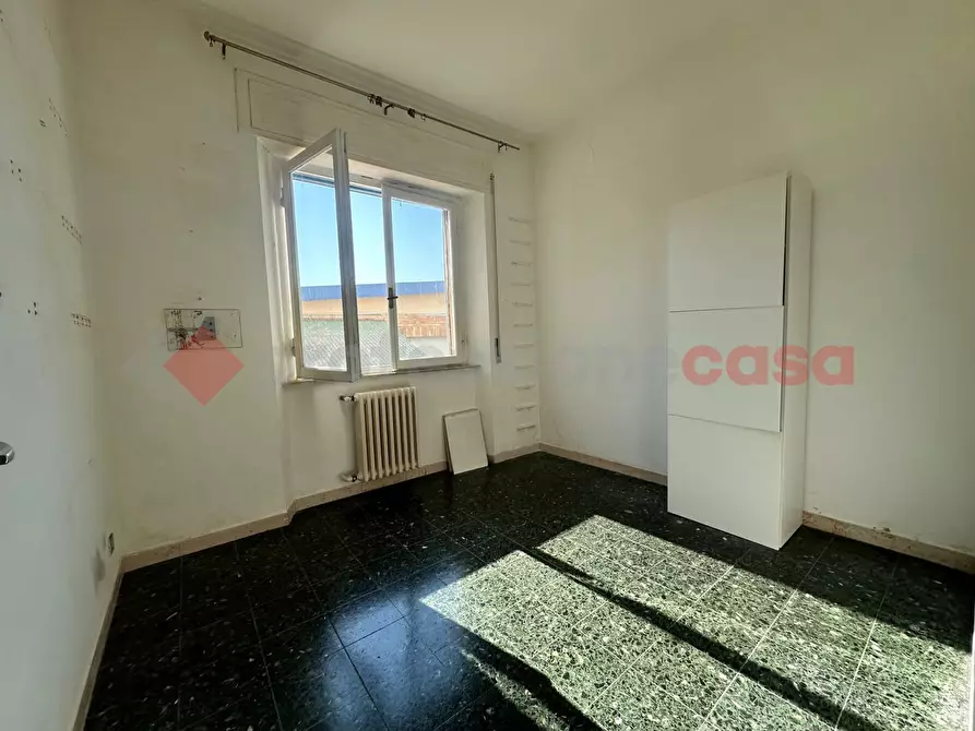 Immagine 18 di Appartamento in vendita  in Via SALVESTRI a Livorno