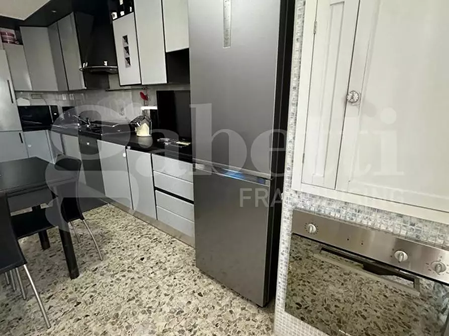 Immagine 9 di Appartamento in vendita  in Via Raffaele Braico a Ostuni