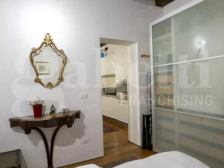 Immagine 11 di Appartamento in vendita  in Strada Nova, . a Venezia