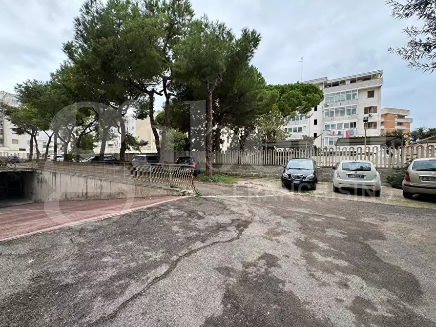 Immagine 14 di Box auto in vendita  in Via Parini, 65 a Lecce