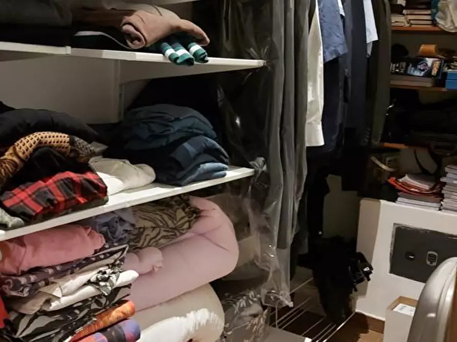 Immagine 14 di Appartamento in vendita  in Via Scali del ponte di marmo, 12 a Livorno