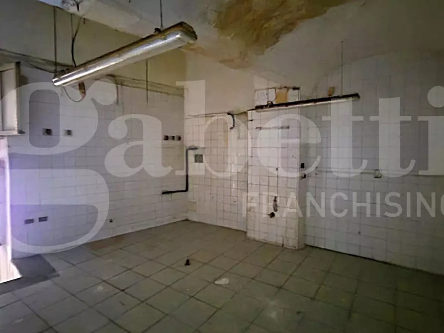 Immagine 5 di Negozio in affitto  in Corso Vittorio Emanuele III, 252 a Torre Annunziata