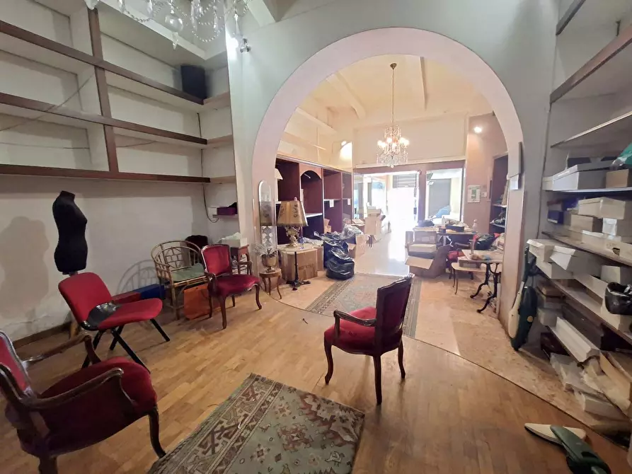 Immagine 6 di Negozio in vendita  in Corso Volsci, 151 a Sora