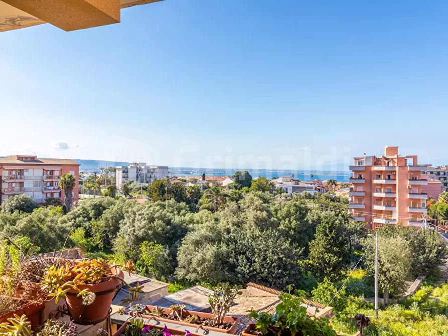 Immagine 1 di Attico in vendita  in Via AVOLA, 26 a Siracusa