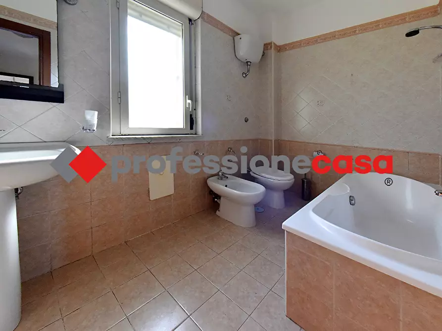 Immagine 45 di Villetta a schiera in vendita  in Via Ugo Foscolo, 36 a Santa Maria Capua Vetere