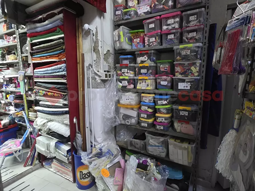 Immagine 13 di Attività commerciale in vendita  in Via Bernardino Martirano, 2/A/b a Napoli
