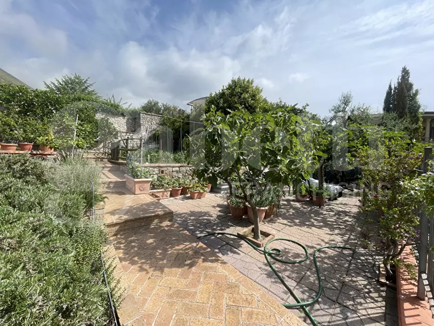 Immagine 11 di Casa trifamiliare in vendita  in Via San Remigio Paone, 10 a Formia