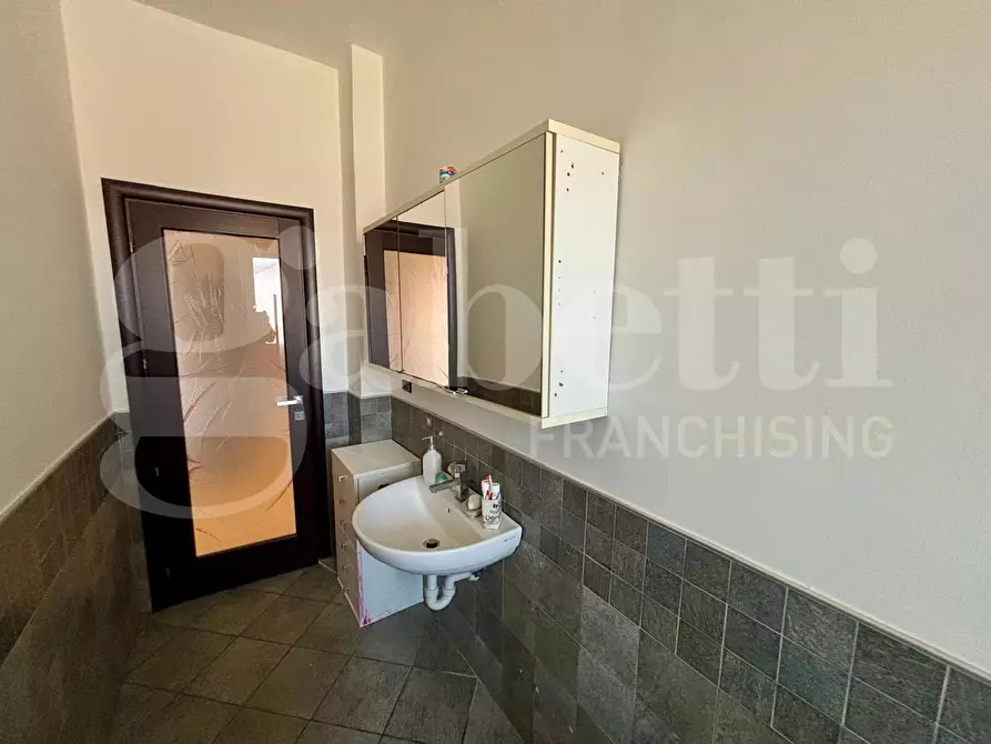 Immagine 16 di Appartamento in vendita  in Via Alba a Rivalta Di Torino