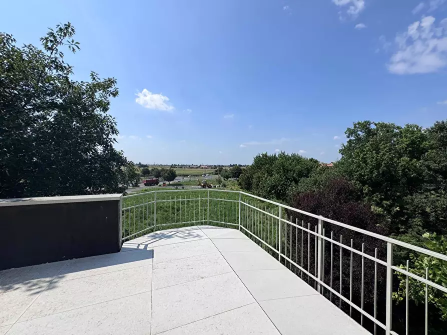 Immagine 15 di Attico in vendita  in Via xxv aprile, 243 a Rovato