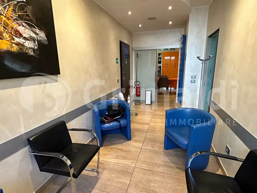 Immagine 43 di Attività commerciale in vendita  in Via Giovanni Pezzotti, 10 a Milano