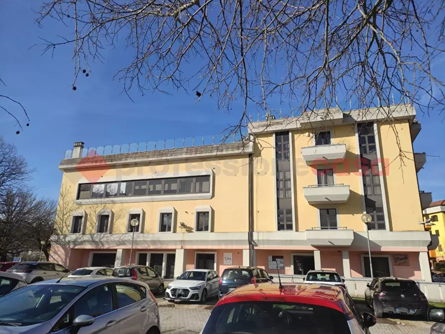Immagine 1 di Ufficio in vendita  in Via 3 Settembre a Spoleto