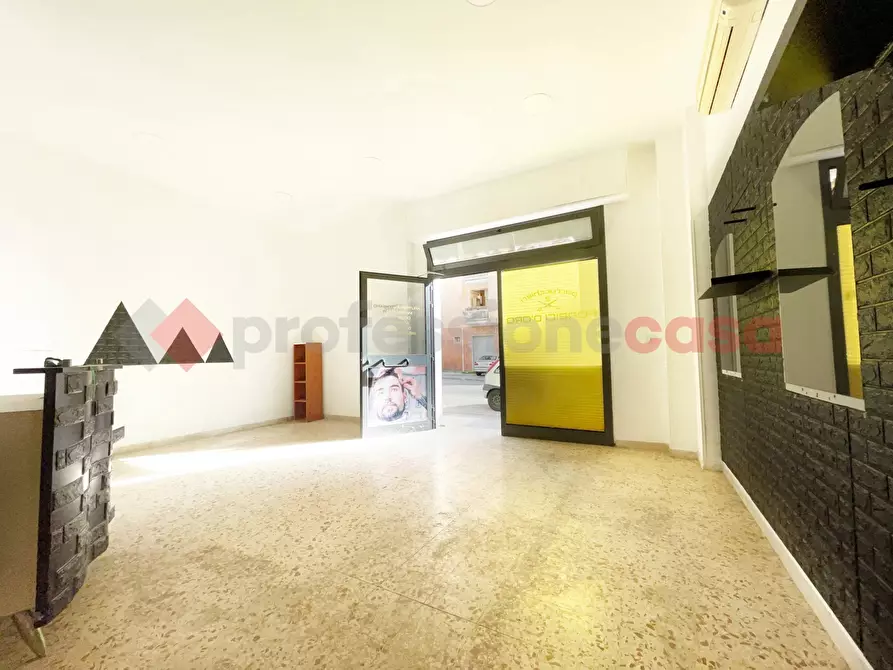 Immagine 11 di Negozio in affitto  in Via Paolessi, 61 a Rieti