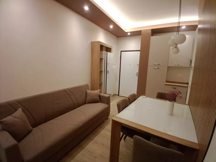 Immagine 3 di Appartamento in vendita  in Corso Giuseppe Garibaldi, 269 a Forli'