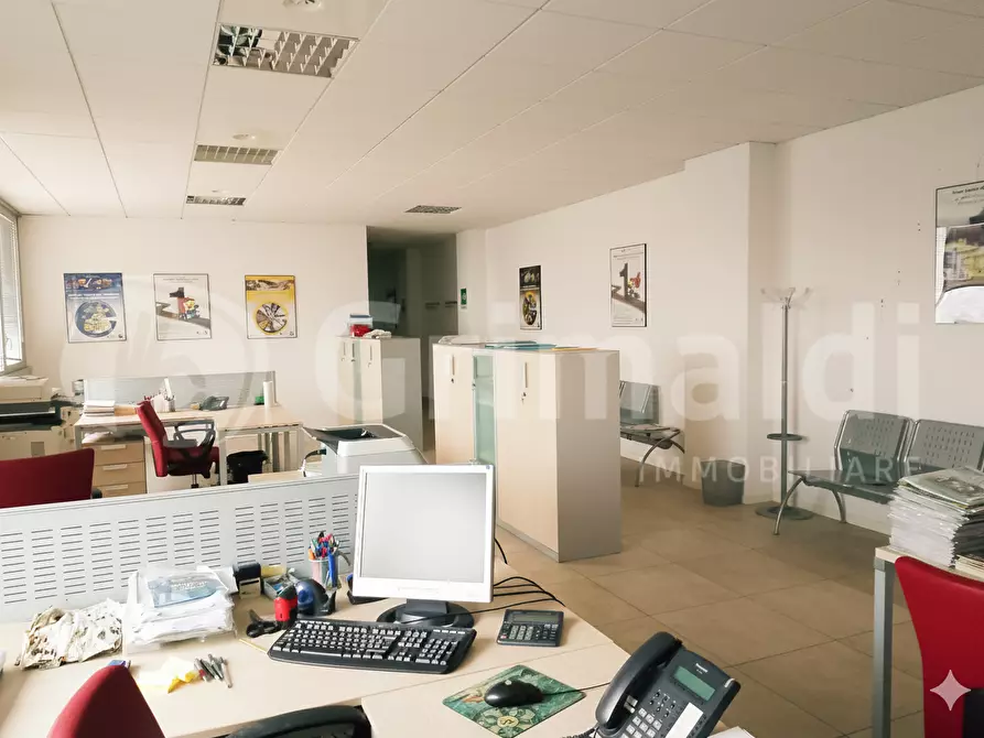 Immagine 6 di Ufficio in vendita  in Via ruini, 74 a Reggio Nell'emilia