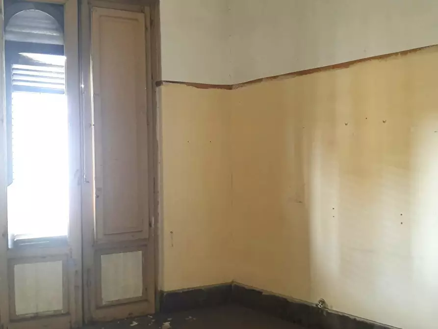 Immagine 12 di Palazzo in vendita  in Corso Tukory, 43 a Palermo