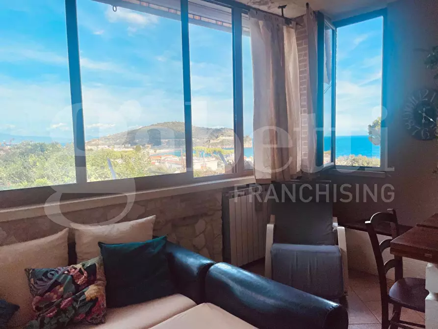 Immagine 2 di Casa indipendente in vendita  in Via Dei Mandorli, s.n.c. a Gaeta