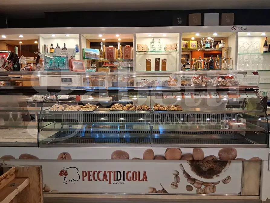 Immagine 2 di Bar / Ristorante in vendita  in Viale Europa, 114 - 116 a Ragusa